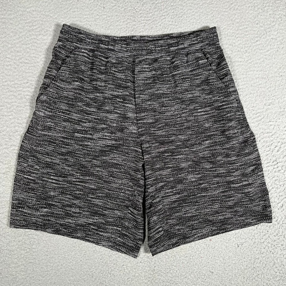Lululemon Shorts Mens Large Black Pace Breaker Linerless 8" Athletic Gym Logo‎